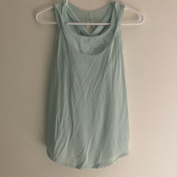 Lululemon tank sz. 4 - Picture 2 of 5